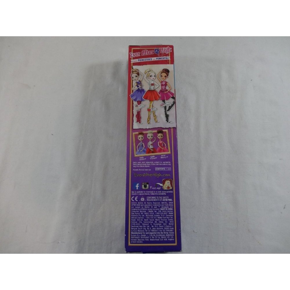 Ever After High Doll Ballet Princess Holly OHare Daughter of Rapunzel - Picture 11 of 12